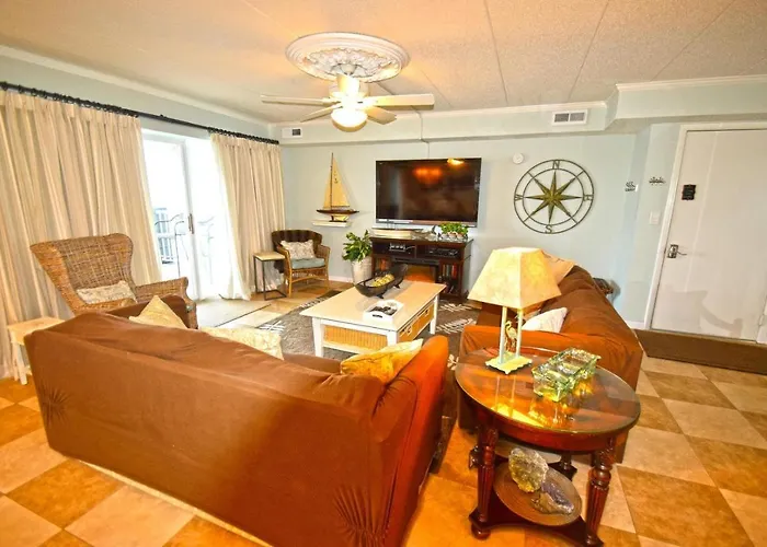 Harbour Island 102m Apartment