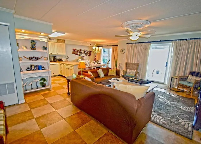 Harbour Island 102m Apartment Ocean City